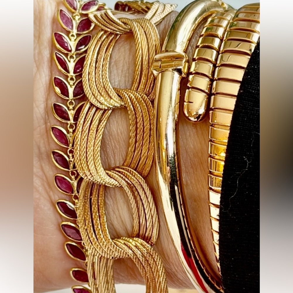 14 karat gold link bracelet